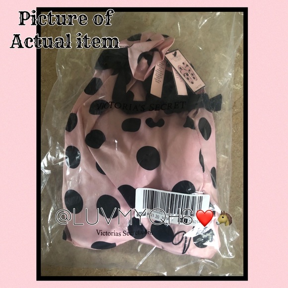 Victoria’s Secret Slippers🎉HP🎉 - Picture 2 of 5